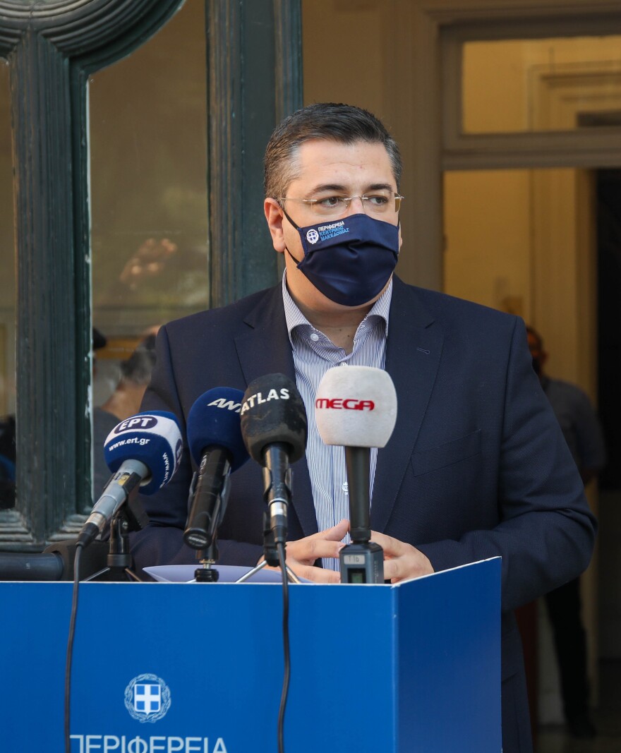 Κορωνοϊός: Γενική επιφυλακή μετά το «καμπανάκι» Τσιόδρα - «Παράθυρο» για νέα μέτρα την Παρασκευή