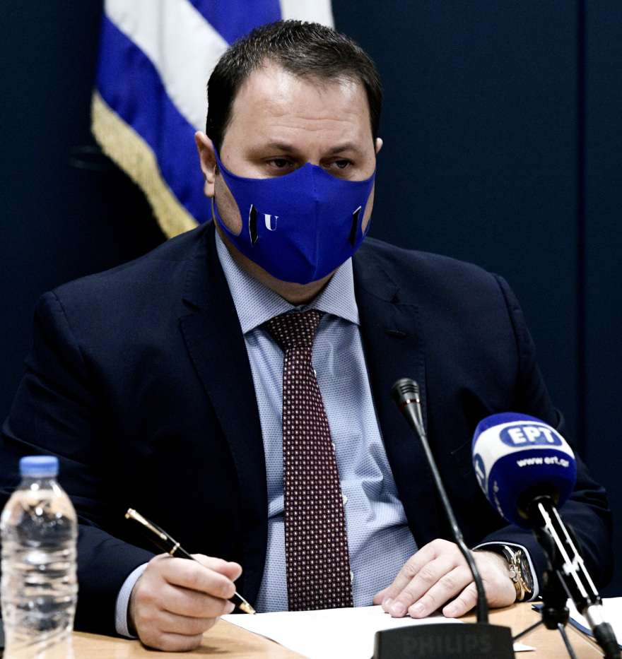 Κορωνοϊός: Γενική επιφυλακή μετά το «καμπανάκι» Τσιόδρα - «Παράθυρο» για νέα μέτρα την Παρασκευή