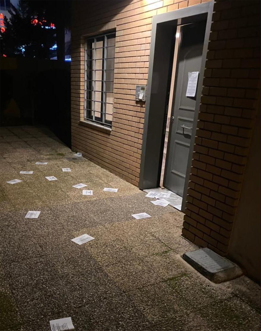 ΝΔ κατά ΣΥΡΙΖΑ για Κεραμέως: Θεωρεί φυσιολογικό να πετάνε τρικάκια με απειλές «Ν+2 οι ώρες σου»