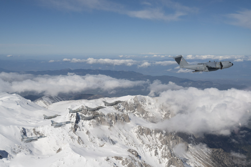 Εντυπωσιακό βίντεο μέσα από το κόκπιτ: Η πρώτη πτήση των Rafale πάνω από το Αιγαίο
