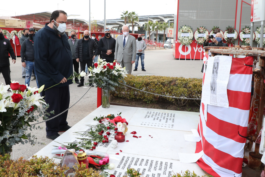Ολυμπιακός: Τίμησαν τη μνήμη των θυμάτων της Θύρας 7
