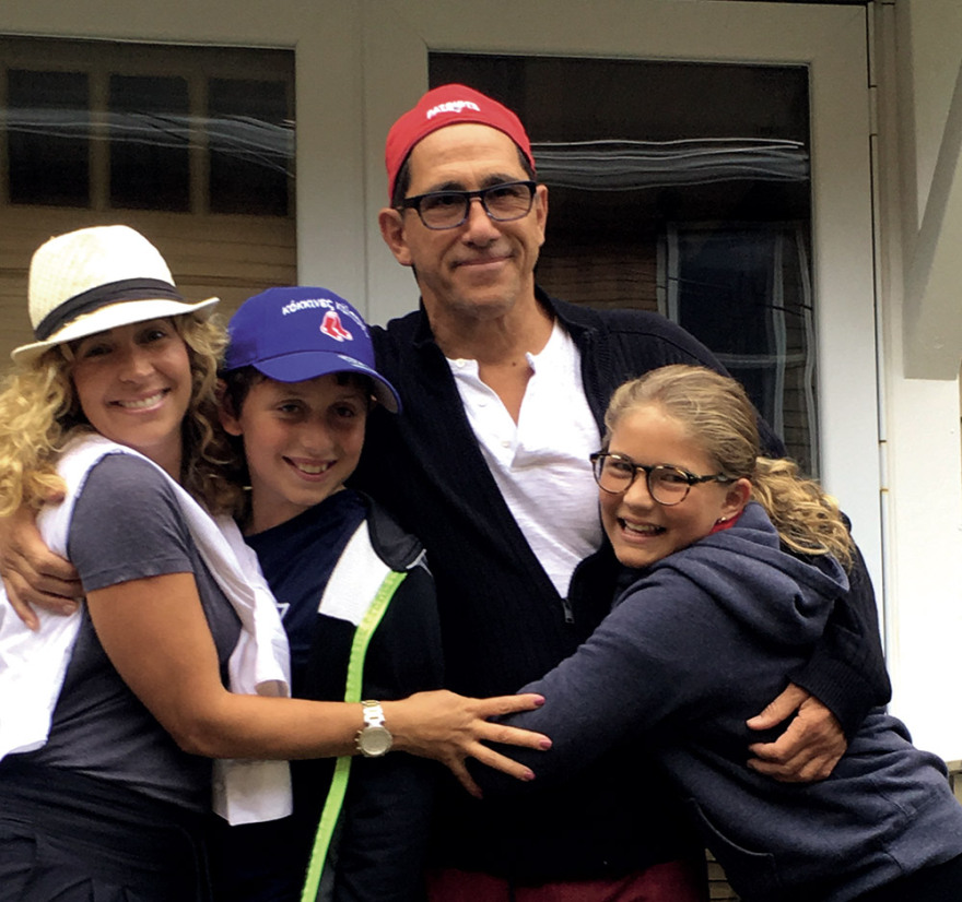 Πολ Καραφώτης: Ο εραστής της Ντέμι Μουρ στο Netflix