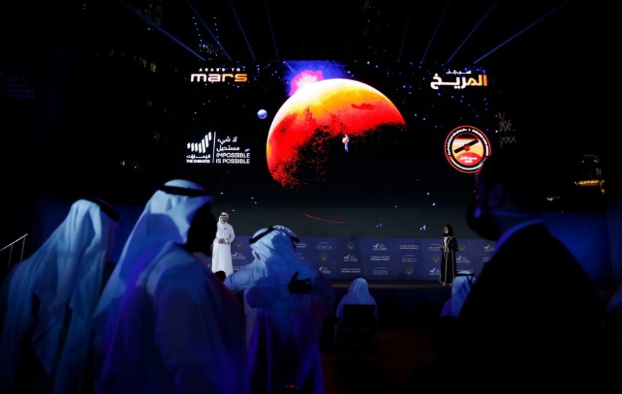 «Hope»: Τα Ηνωμένα Αραβικά Εμιράτα έφτασαν στον Άρη