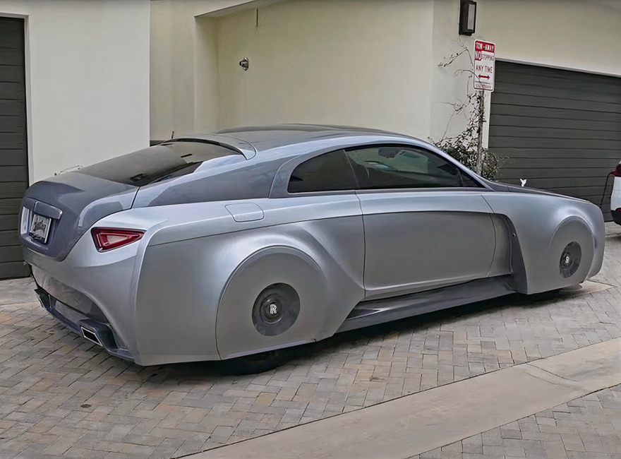 Τζάστιν Μπίμπερ: Κατευθείαν από το διαστημικό μέλλον η  νέα υπερπολυτελής «πειραγμένη» Rolls-Royce του