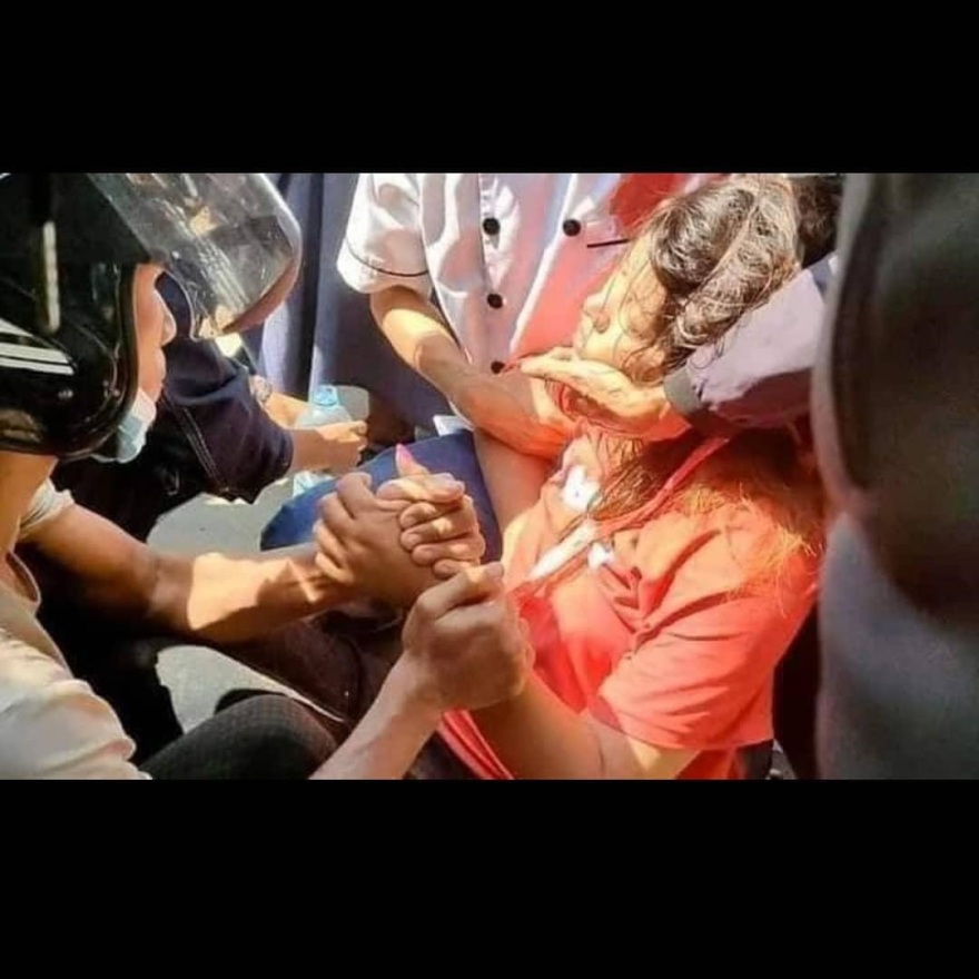 Επεισόδια στη Μιανμάρ: Έξι τραυματίες διαδηλωτές από αστυνομικά πυρά