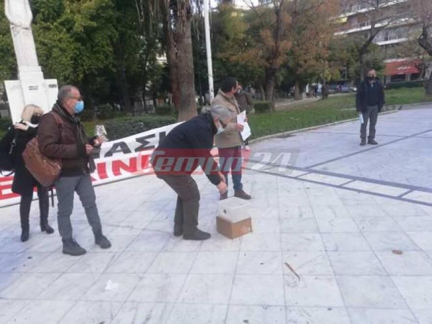 Εστίαση: Παρέδωσαν τα κλειδιά των καταστημάτων οι επιχειρηματίες σε Πάτρα - Κέρκυρα