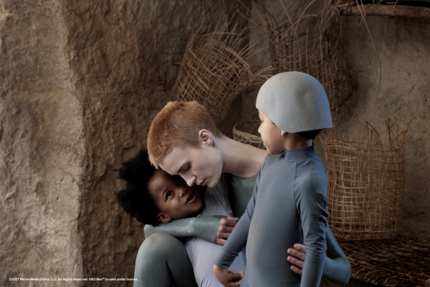 Raised by Wolves: Φανταστική πραγματικότητα