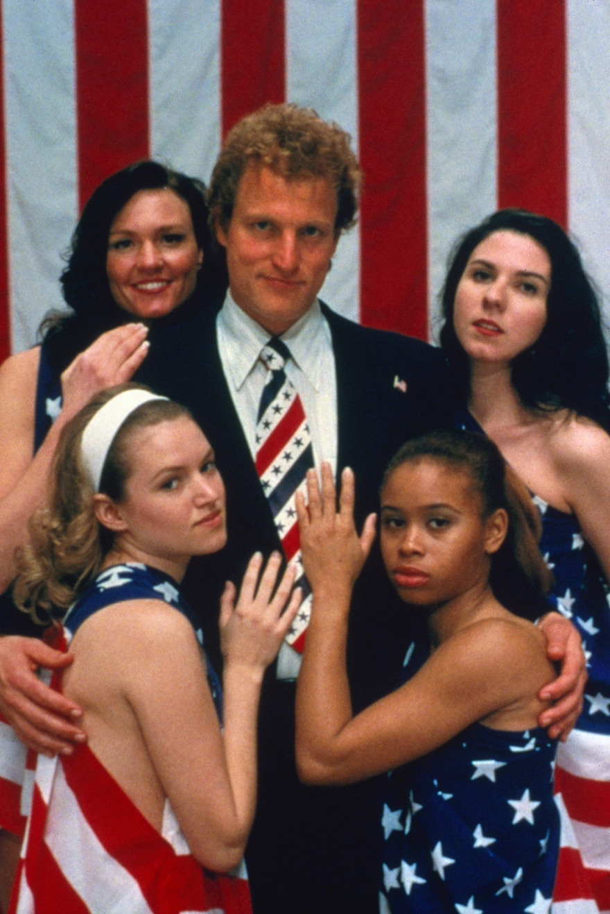 Λάρι Φλιντ: Οι γυμνές φωτογραφίες της Τζάκι Κένεντι που σόκαραν την υφήλιο