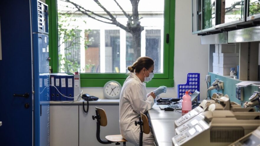 Κορωνοϊός: Πώς ενισχύουν την ανόσια τα T-λεμφοκύτταρα;