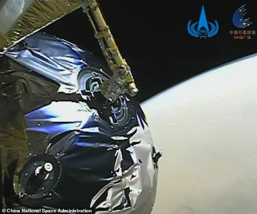 Δείτε βίντεο: Οι πρώτες εικόνες που «τράβηξε» από τον Άρη το κινέζικο διαστημόπλοιο Tianwen-1
