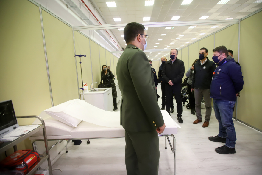 Θεσσαλονίκη: Στο εμβολιαστικό κέντρο της ΔΕΘ ο Νίκος Χαρδαλιάς