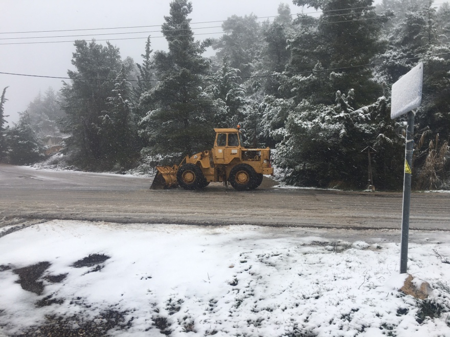 Κακοκαιρία «Μήδεια»: Χιόνια και στα βόρεια προάστια της Αθήνας μετά το απόγευμα - Στα λευκά η χώρα