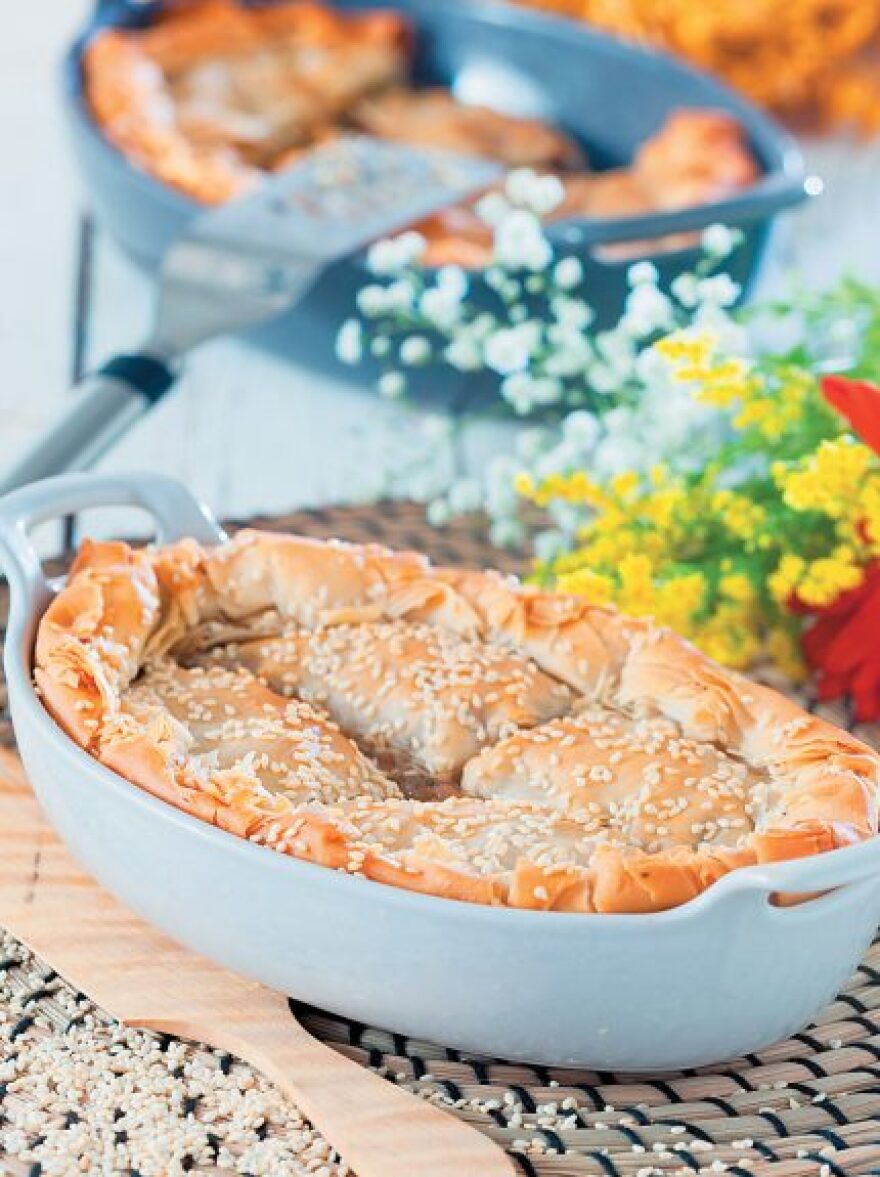 Η συνταγή της ημέρας: Μανιταρόπιτα με καρύδια