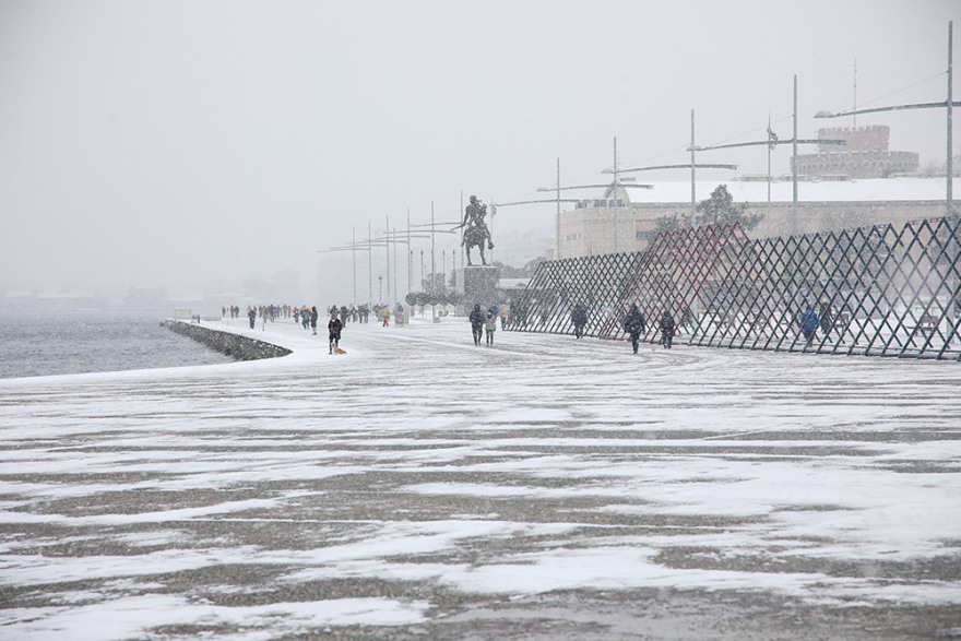 Κακοκαιρία «Μήδεια»: Δείτε φωτογραφίες από όλη την Ελλάδα στα λευκά