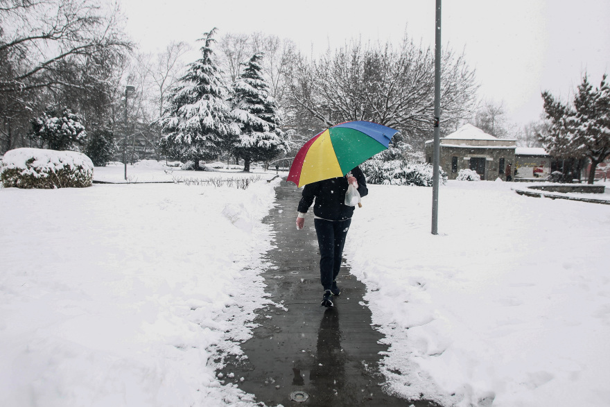 «Σαρώνει» τη χώρα η κακοκαιρία «Μήδεια»: Έρχεται το δεύτερο κύμα με πολικές θερμοκρασίες