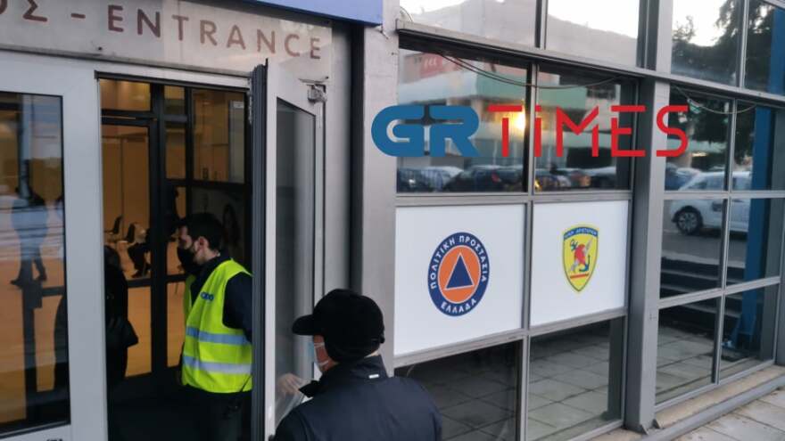 Ξεκίνησαν οι εμβολιασμοί στα Mega εμβολιαστικά κέντρα