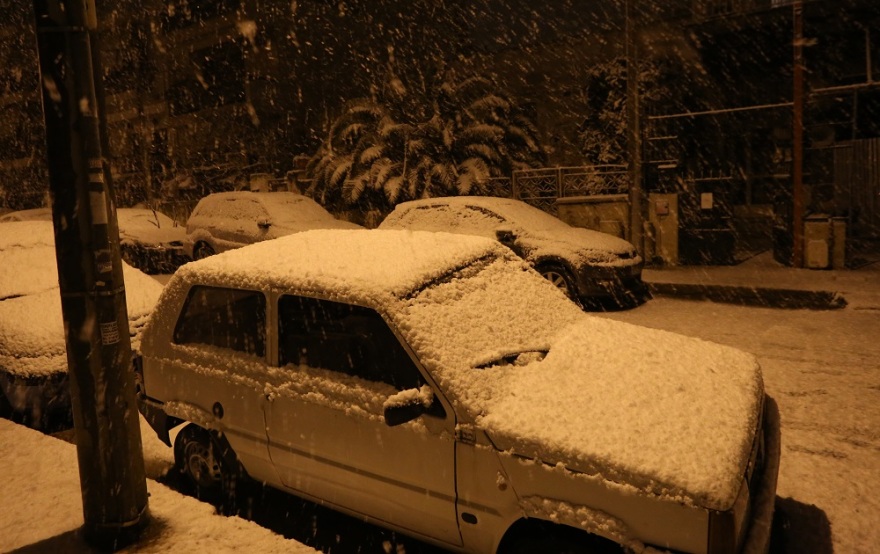 Κακοκαιρία «Μήδεια»: Σφοδρή χιονόπτωση και στην Αθήνα - Δείτε βίντεο και φωτογραφίες