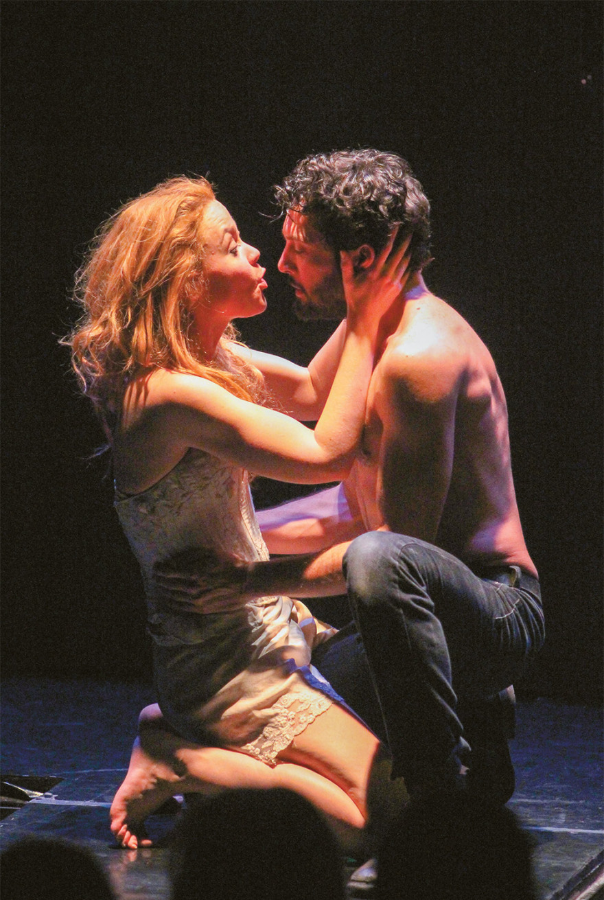 Δημήτρης Μοθωναίος: H συγκλονιστική ιστορία του ηθοποιού που βίωσε την κακοποίηση στα 6 του χρόνια 