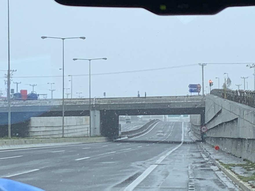 Κακοκαιρία «Μήδεια»:Eθνική οδός Αθηνών-Λαμίας για έξι ώρες - Ξανακλείνει στις 19:00 - Δείτε βίντεο και φωτογραφίες