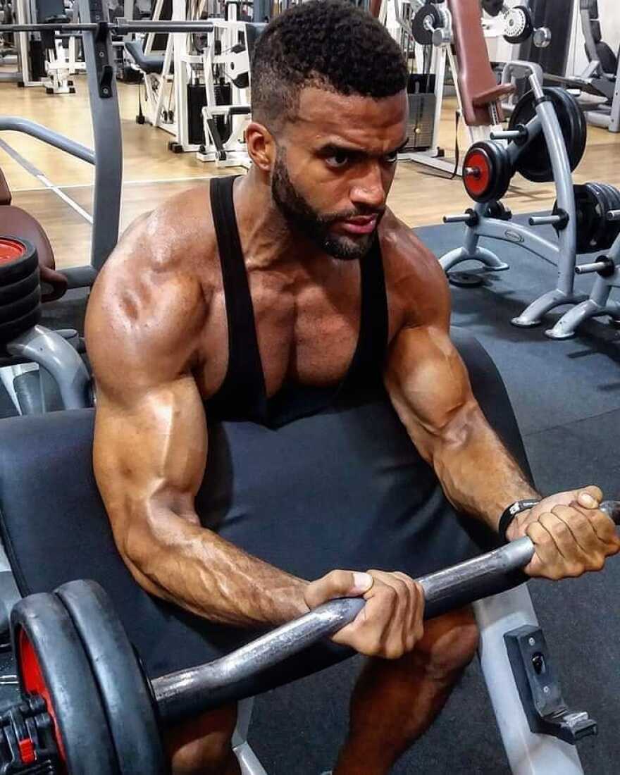 House of Fame: Ποιος είναι ο Obi που περιμένει το δεύτερο παιδάκι του