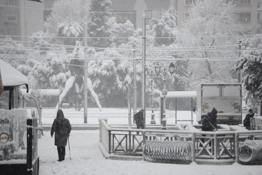 Η κακοκαιρία «Μήδεια» σαρώνει όλη την Αττική - Μητσοτάκης: Να αποφεύγουμε τις άσκοπες μετακινήσεις