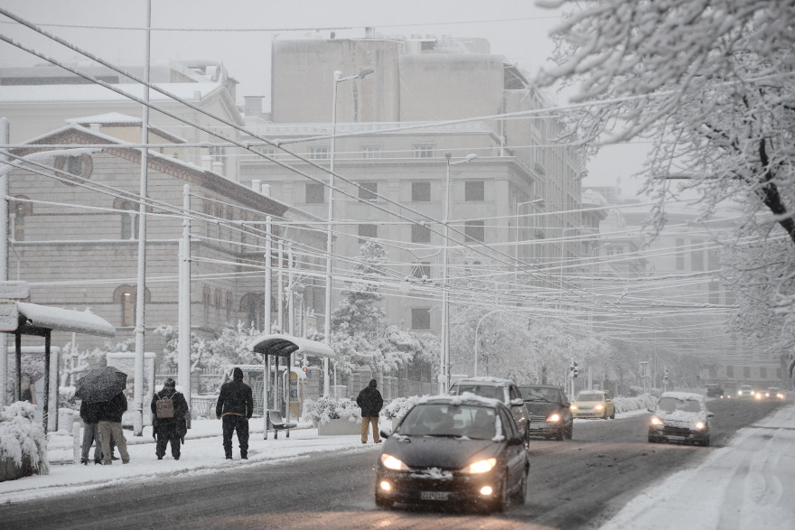 Η κακοκαιρία «Μήδεια» σαρώνει όλη την Αττική - Μητσοτάκης: Να αποφεύγουμε τις άσκοπες μετακινήσεις