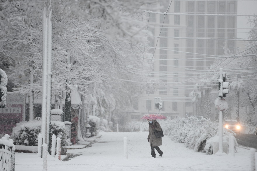 Η κακοκαιρία «Μήδεια» σαρώνει όλη την Αττική - Μητσοτάκης: Να αποφεύγουμε τις άσκοπες μετακινήσεις