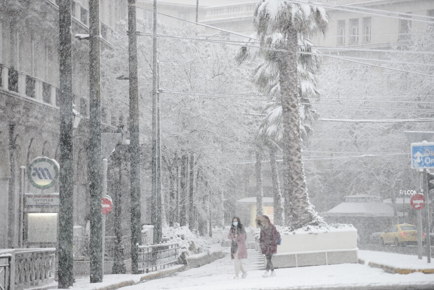 Η κακοκαιρία «Μήδεια» σαρώνει όλη την Αττική - Μητσοτάκης: Να αποφεύγουμε τις άσκοπες μετακινήσεις