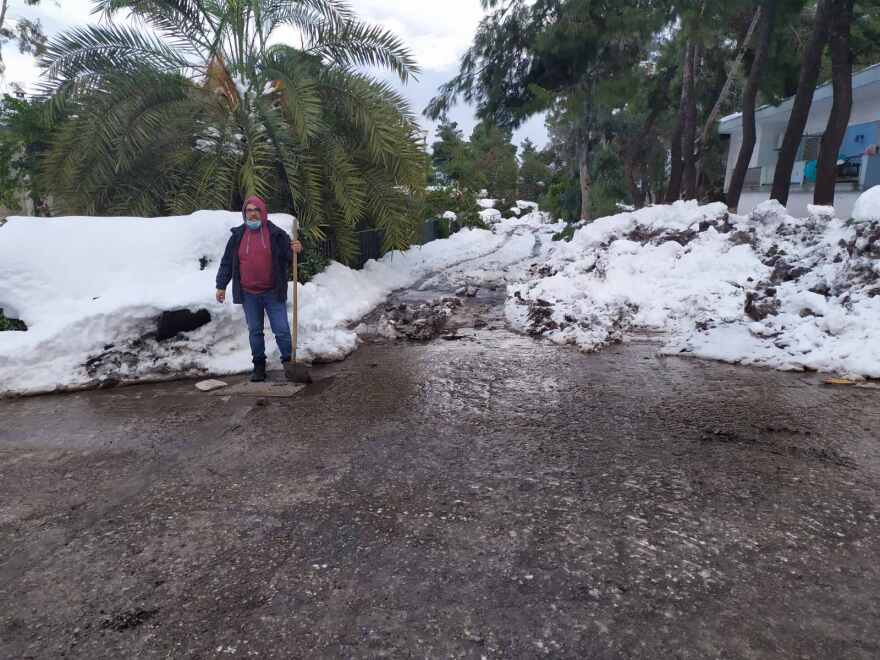 ΛΑΡΚΟ: Κατέρρευσε η οροφή - Εκτός λειτουργίας το εργοστάσιο