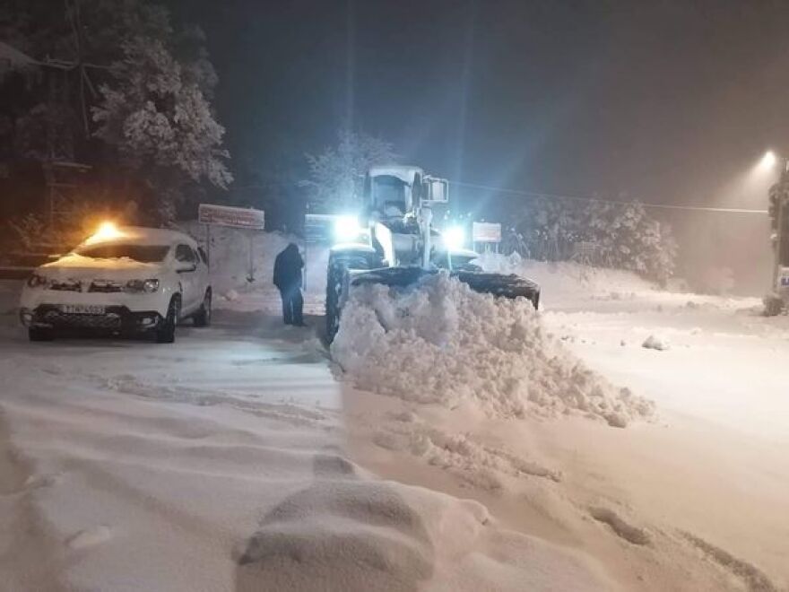 Κακοκαιρία: Η «Μήδεια» έντυσε στα λευκά την Κρήτη - Πού χρειάζονται αντιολισθητικές αλυσίδες