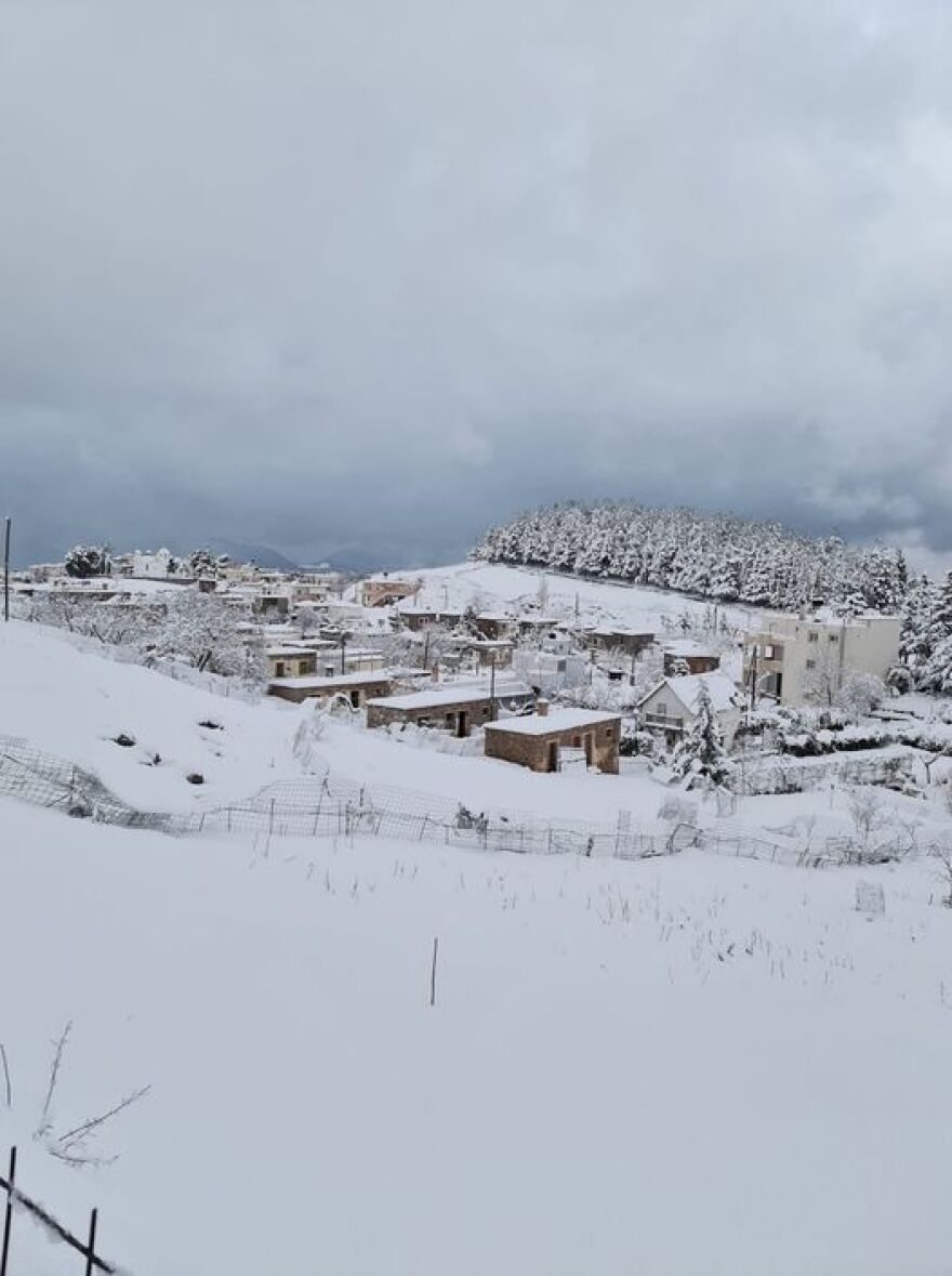 Κακοκαιρία: Η «Μήδεια» έντυσε στα λευκά την Κρήτη - Πού χρειάζονται αντιολισθητικές αλυσίδες