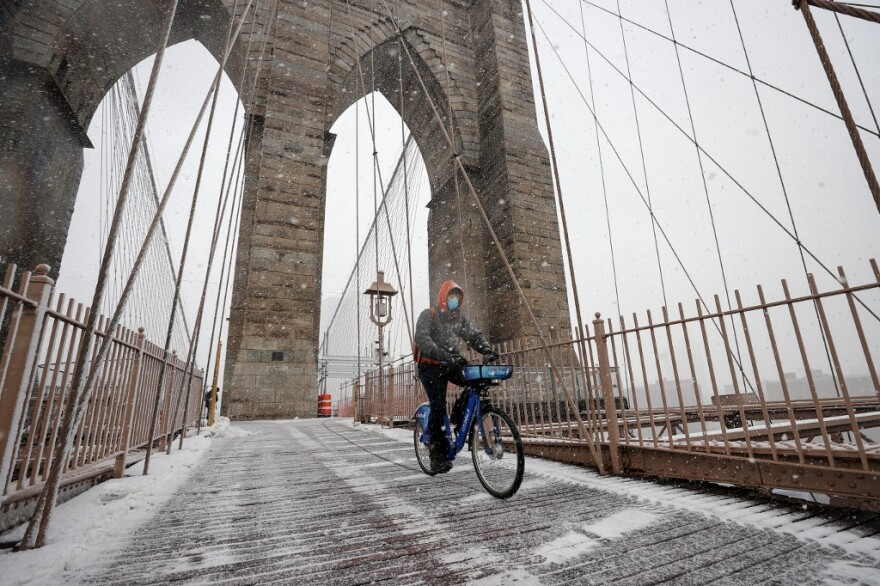 Χωρίς ρεύμα εκατομμύρια Αμερικανοί εν μέσω κύματος πολικού ψύχους