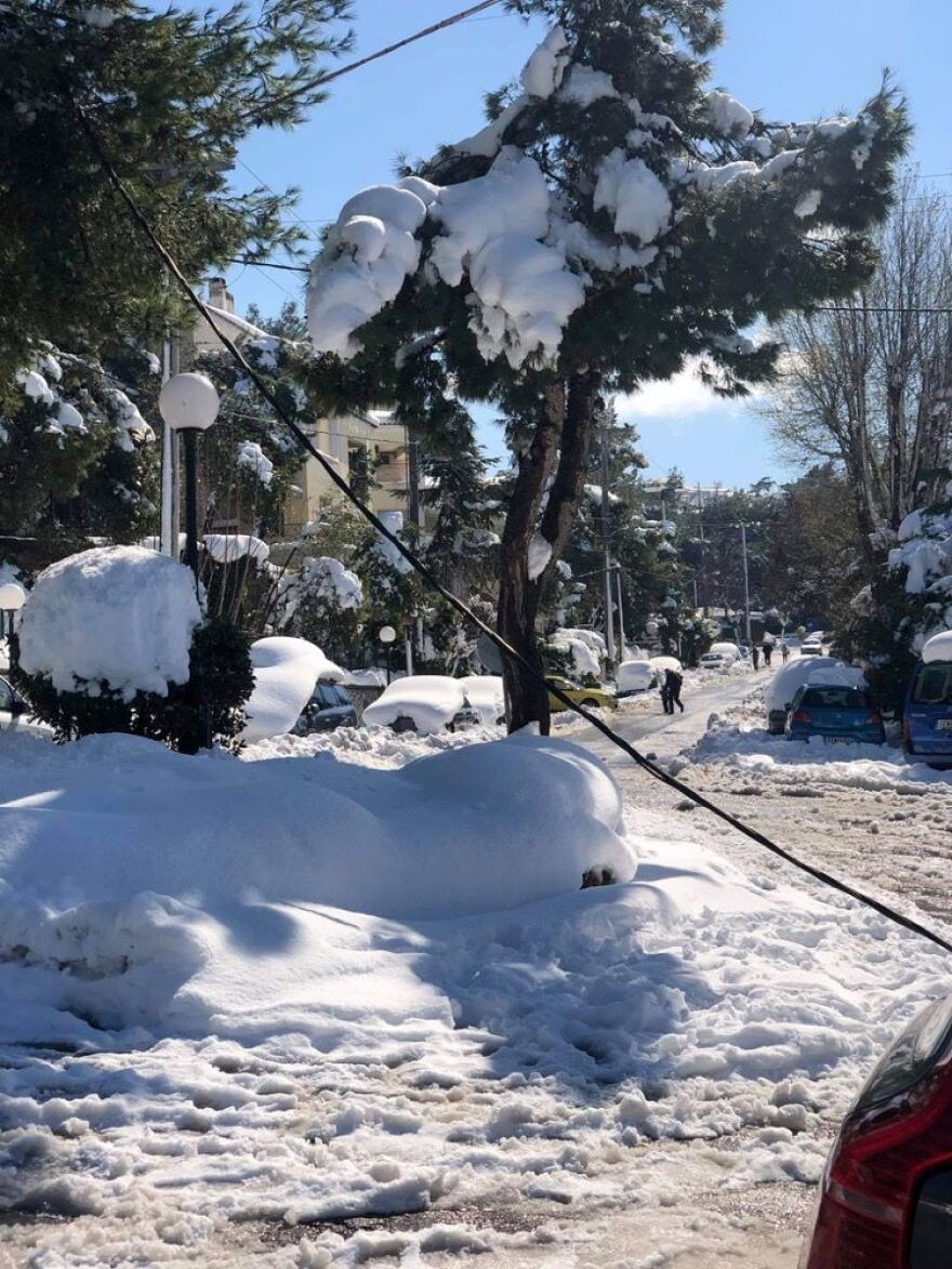 Κακοκαιρία «Μήδεια»: Αποκλεισμένοι χωρίς ρεύμα και νερό για 48 ώρες στην Εκάλη – Δείτε βίντεο