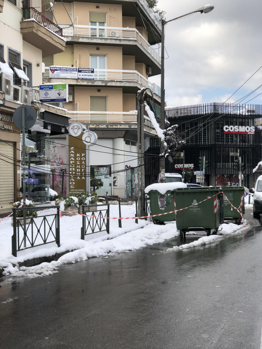 Κακοκαιρία «Μήδεια»: Για τρίτη μέρα χωρίς ρεύμα νοικοκυριά στην Αττική - Δείτε τις περιοχές που αντιμετωπίζουν προβλήματα