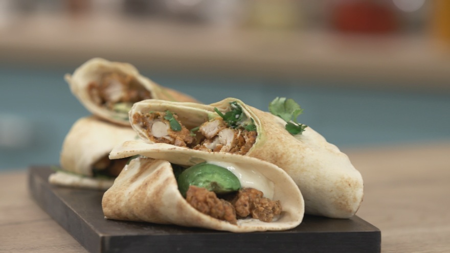 Kitchen Lab: Μεζέδες, wraps και ότι τραβάει η όρεξή σας από τον Άκη Πετρτζίκη