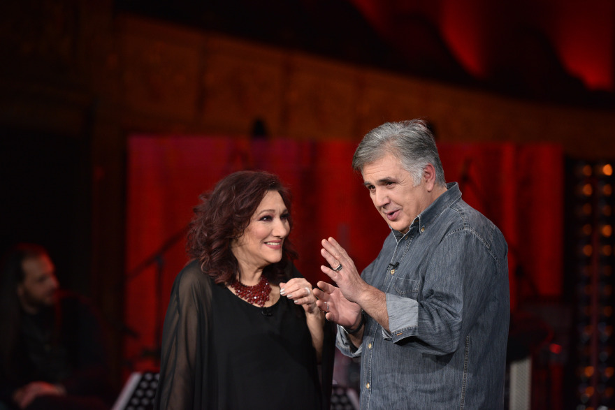 «Σπίτι με το MEGA»: Δείτε ένα μουσικό απόσπασμα από την αυριανή εμφάνιση της Ελένης Βιτάλη 