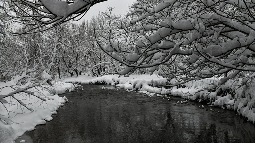 Η λίμνη Πλαστήρα χιονισμένη! - Δείτε εντυπωσιακές εικόνες