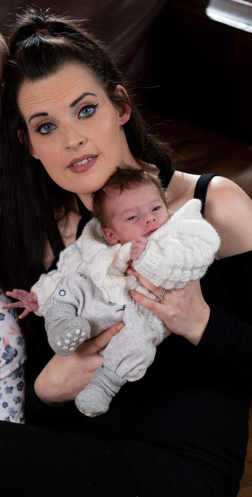 Όταν η κόρη πήγε στο νοσοκομείο να γεννήσει, η μάνα της το έσκασε με τον πατέρα του μωρού!