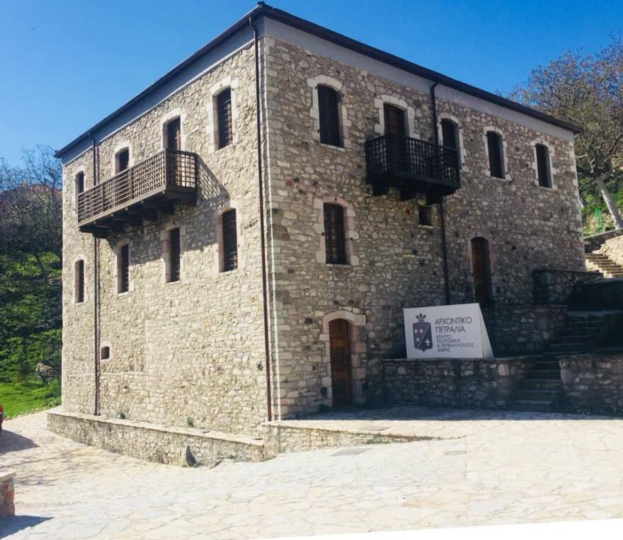 Η συμβολή της οικογένειας Πετραλιά στην Επανάσταση του 1821 