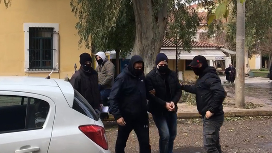 Δημήτρης Λιγνάδης: Στην ανακρίτρια  κατηγορούμενος για βιασμό κατά συρροή