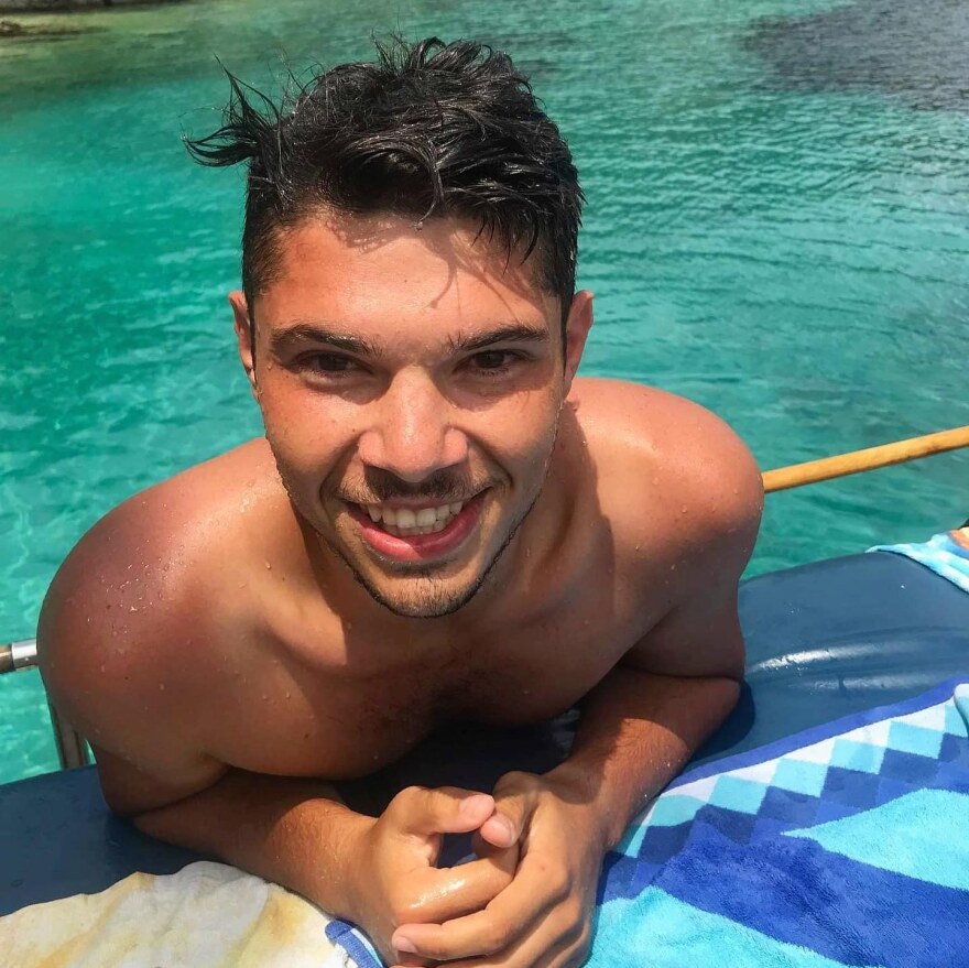 Κεφαλονιά: «Ο γιος μου αυτοκτόνησε επειδή δεχόταν bullying στο στρατό» καταγγέλλει ο πατέρας του 23χρονου