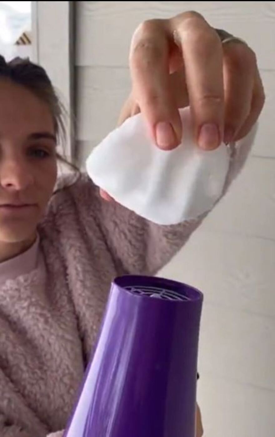 Συνωμοσιολόγοι στο Τέξας: Ψεύτικο το χιόνι - Το έστειλε ο Μπιλ Γκέιτς!