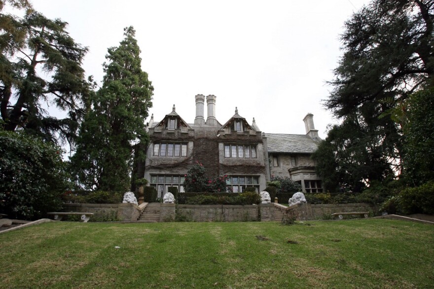 Playboy: Όργια, ναρκωτικά, κόντρες ανάμεσα στα λαγουδάκια - Τι συνέβαινε πίσω από τις κλειστές πόρτες της έπαυλης