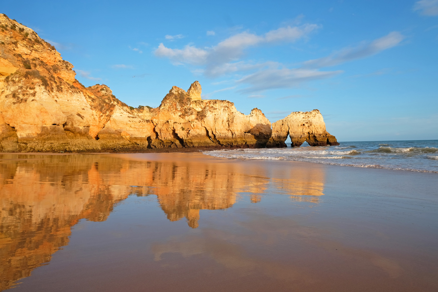 TripAdvisor: Δύο κρητικές παραλίες στη λίστα με τις 25 δημοφιλέστερες παγκοσμίως για το 2021