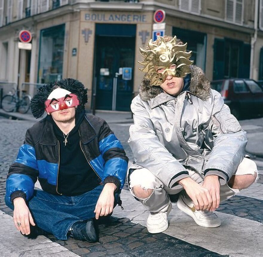 Οι Daft Punk αποκαλύπτουν τα πρόσωπά τους έπειτα από 28 χρόνια