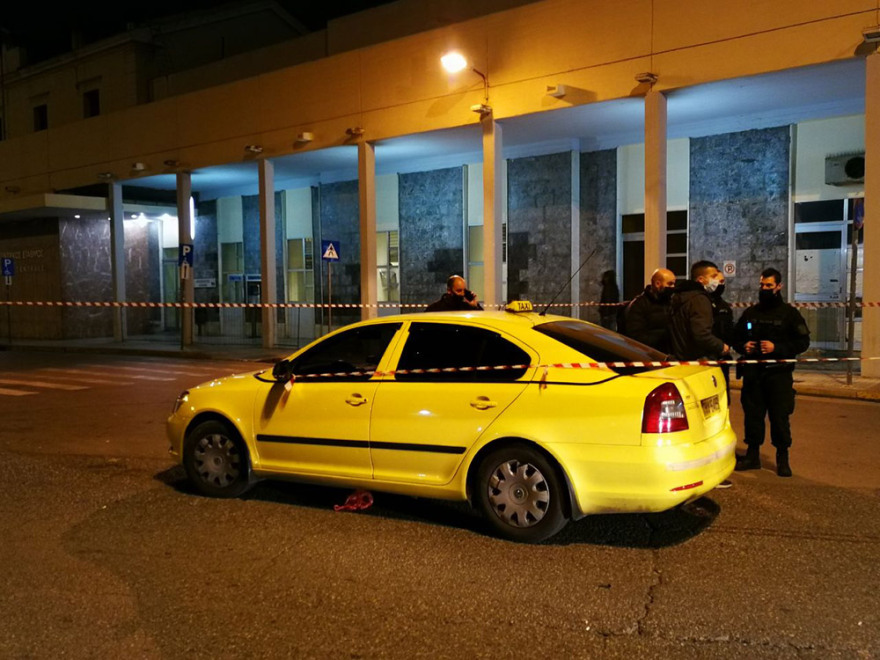 Πυροβολισμοί στην Πλατεία Αττικής: Οι δράστες διέφυγαν με ταξί και... ξέχασαν το όπλο!