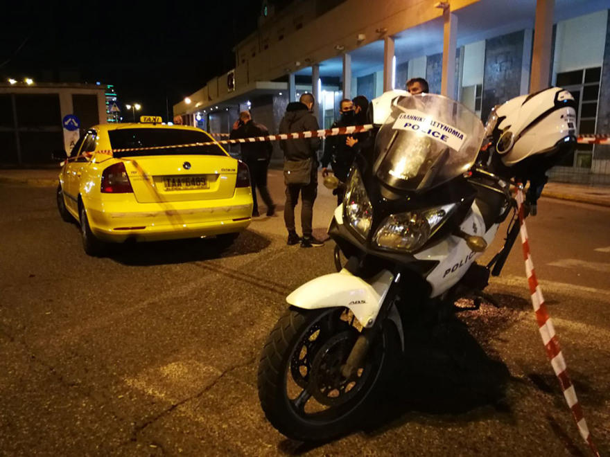 Πυροβολισμοί στην Πλατεία Αττικής: Οι δράστες διέφυγαν με ταξί και... ξέχασαν το όπλο!