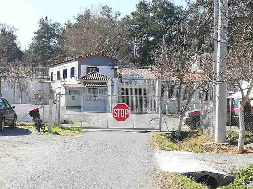 Λιγνάδης: Οδηγήθηκε στις φυλακές Τρίπολης - Σε απομόνωση την πρώτη εβδομάδα