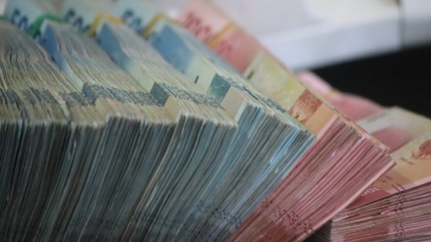 Αλλάζουν όλα τα ευρώ, τέλος τα 500άρικα - Με τη φωτογραφία της Κάλλας τα χαρτονομίσματα των €5