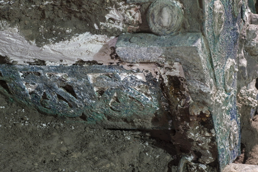 Μεγάλη ανακάλυψη στην Πομπηία: Στο φως άθικτο ρωμαϊκό άρμα - Δείτε φωτογραφίες